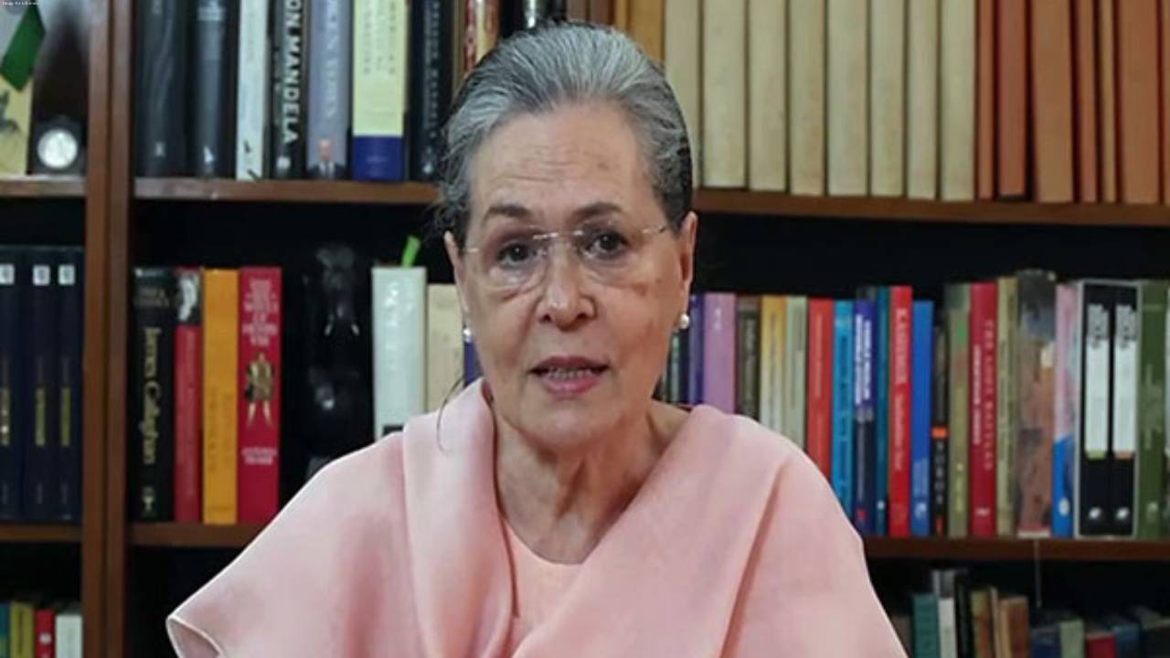 RS polls: BJP leader objects to Sonia's 'incomplete disclosure' of immovable assets